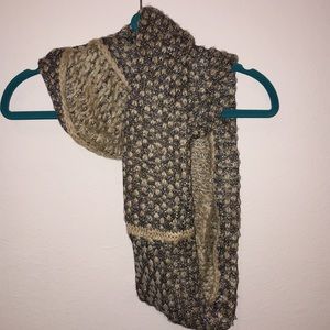 Simply Vera Wang Infinity Scarf